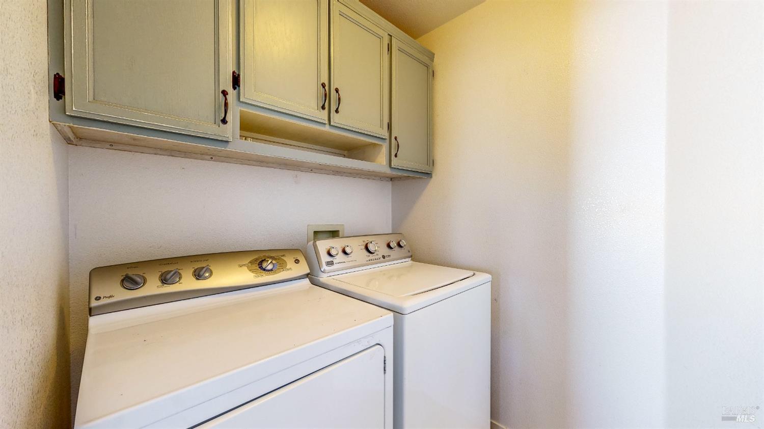 3924 Match Point Ave