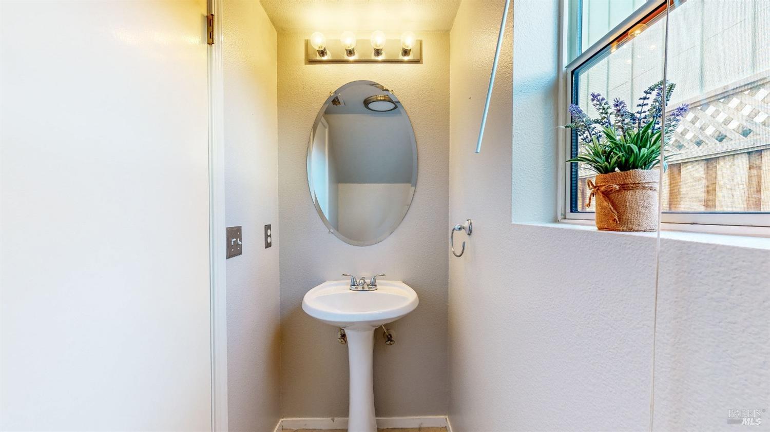 3924 Match Point Ave