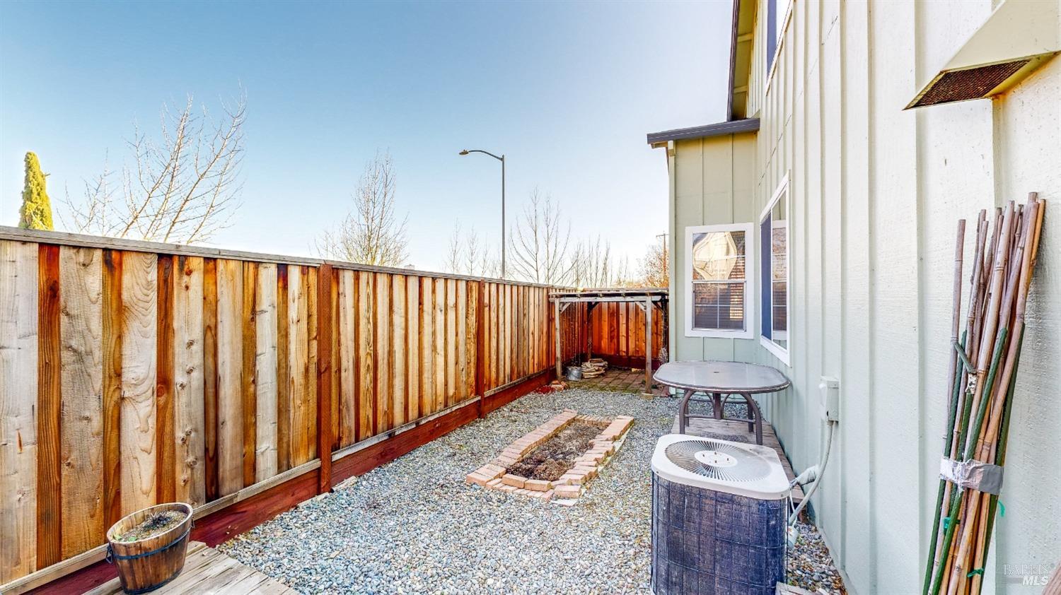 3924 Match Point Ave