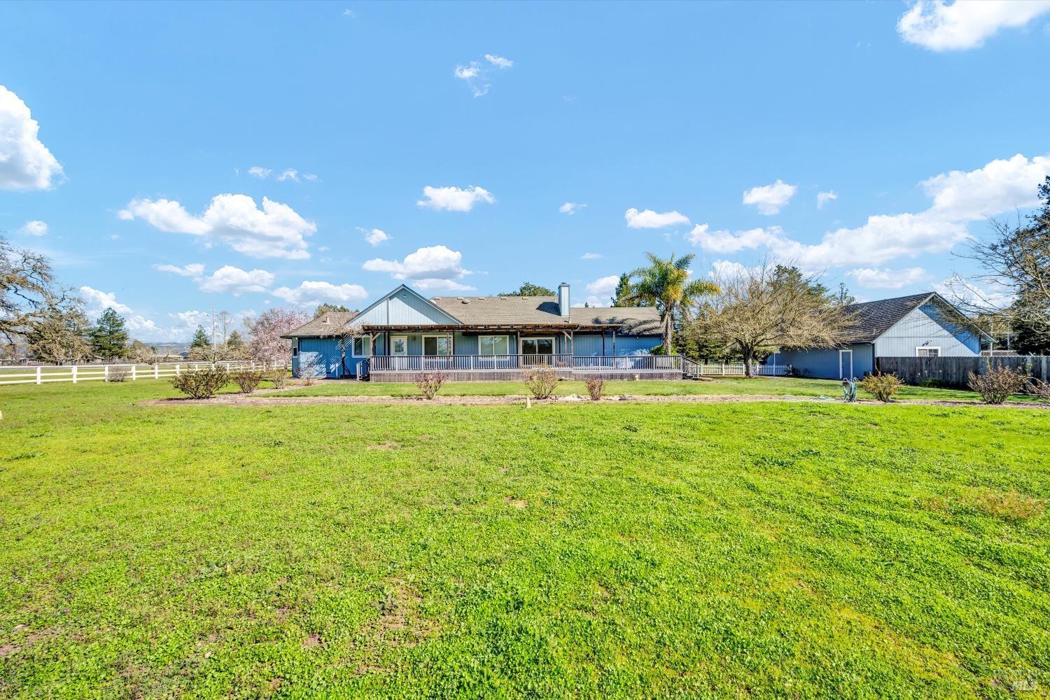 1633 Willowside Road