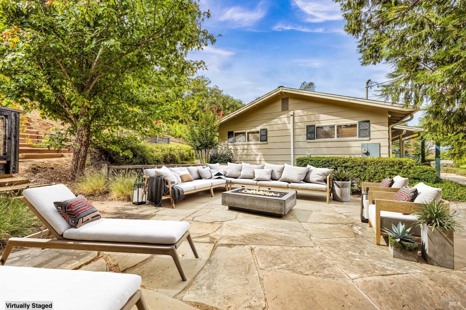1389 Canyon Road