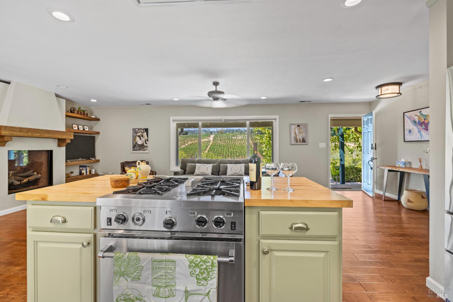 1389 Canyon Road