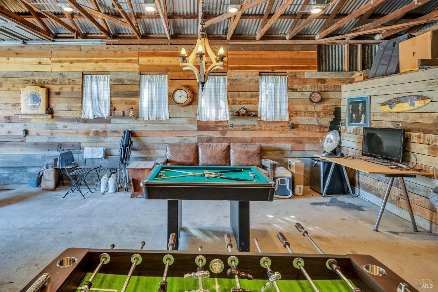 1389 Canyon Road