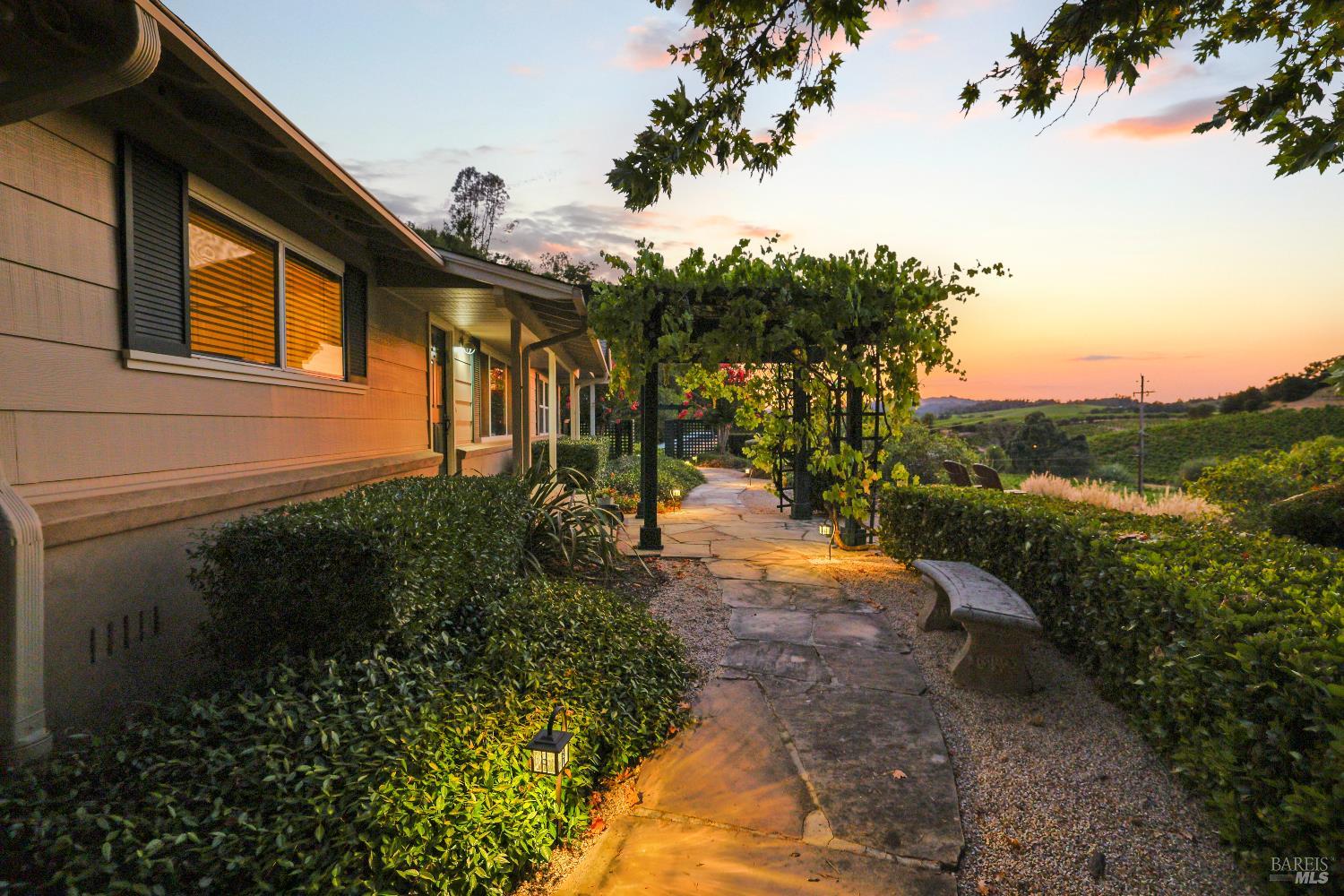 1389 Canyon Road
