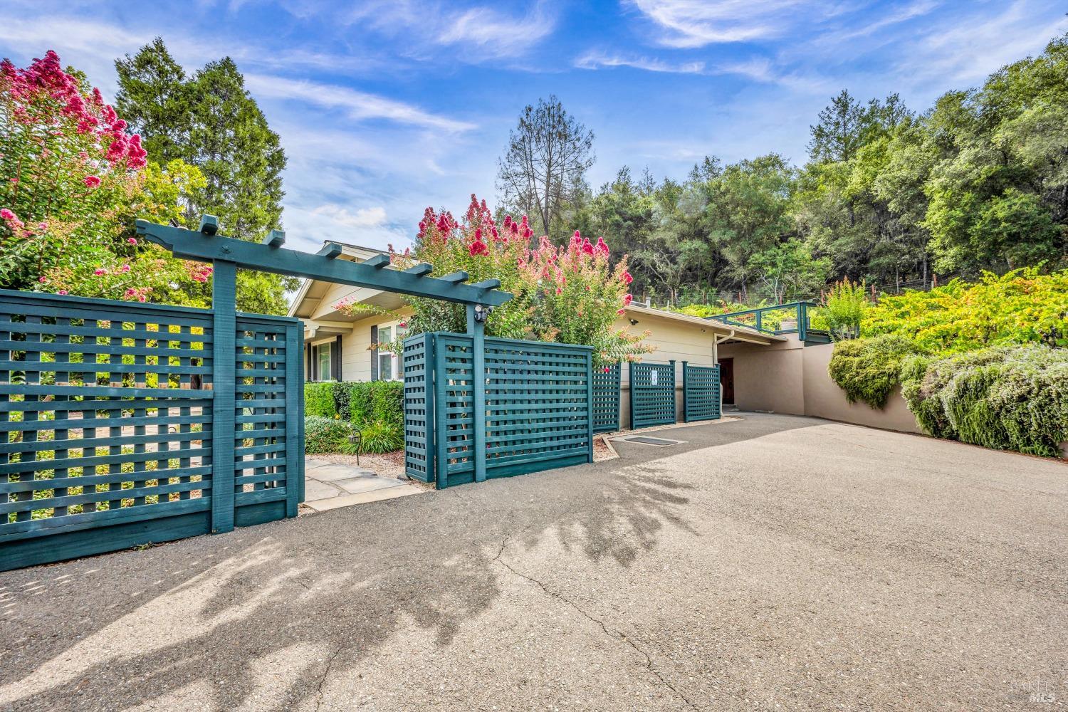 1389 Canyon Road