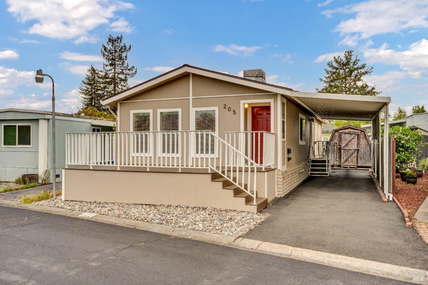 205 Hermosa Circle