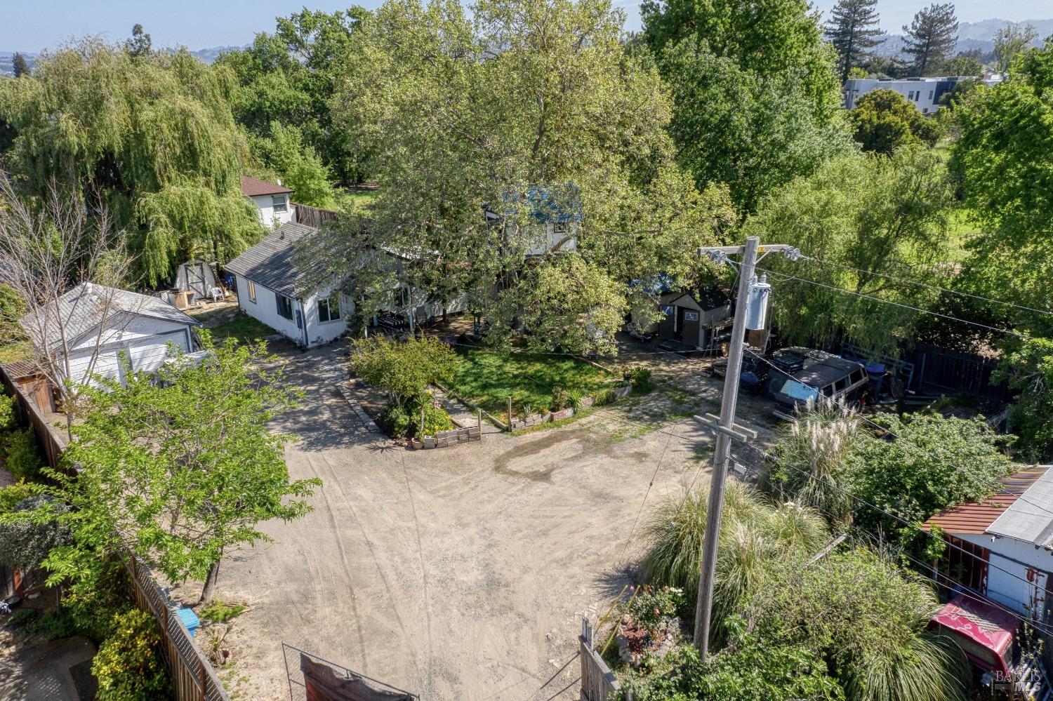 2093 Guerneville Rd