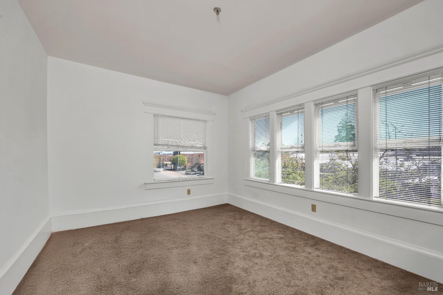 312 Washington Street