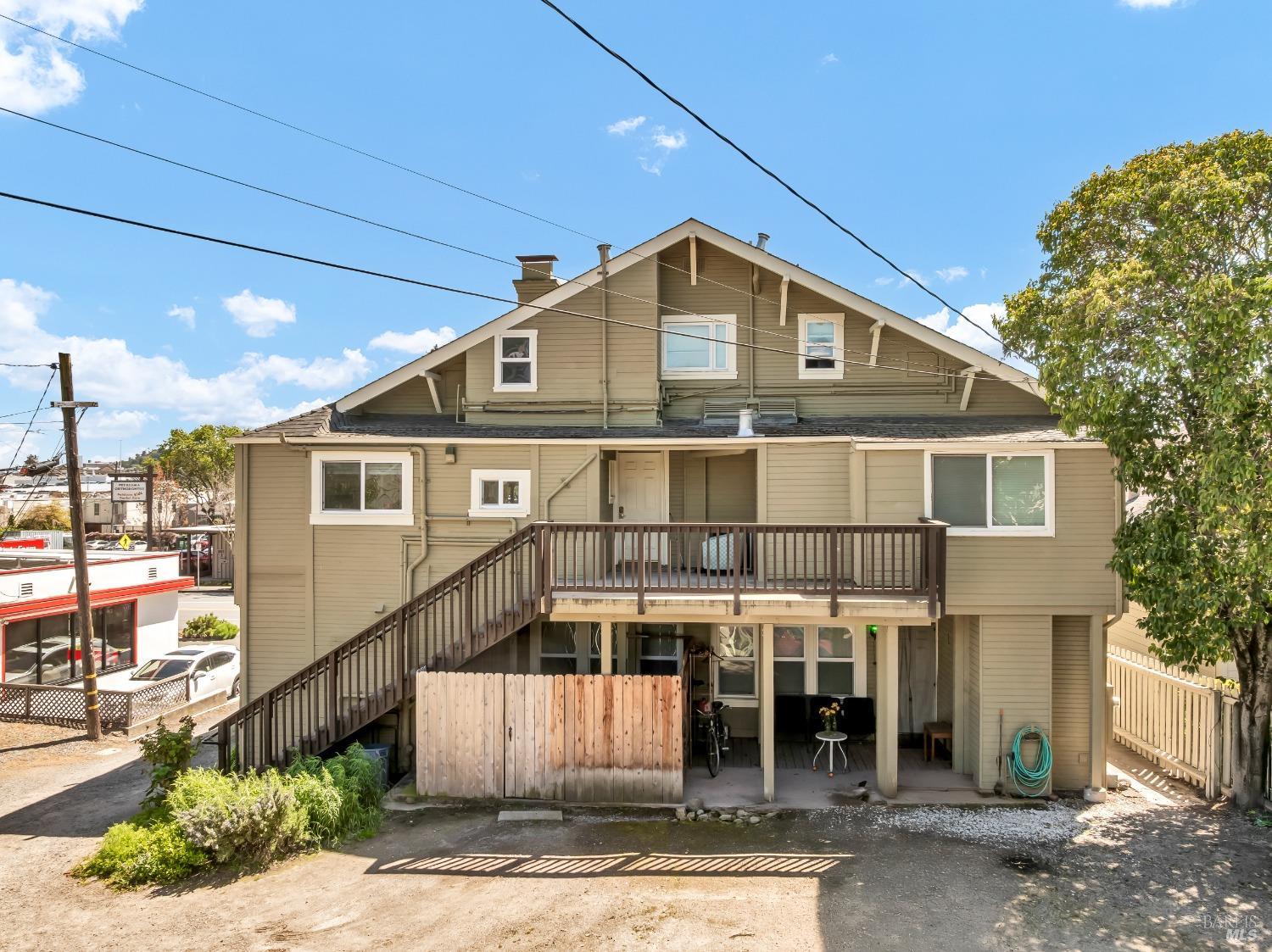 312 Washington Street