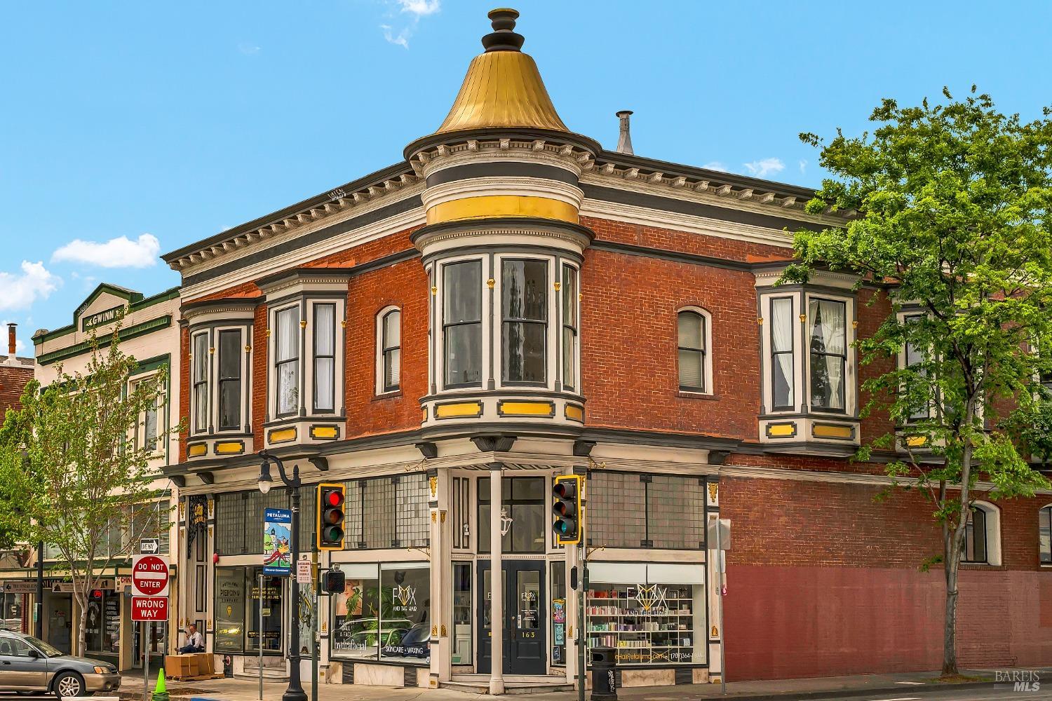 312 Washington Street