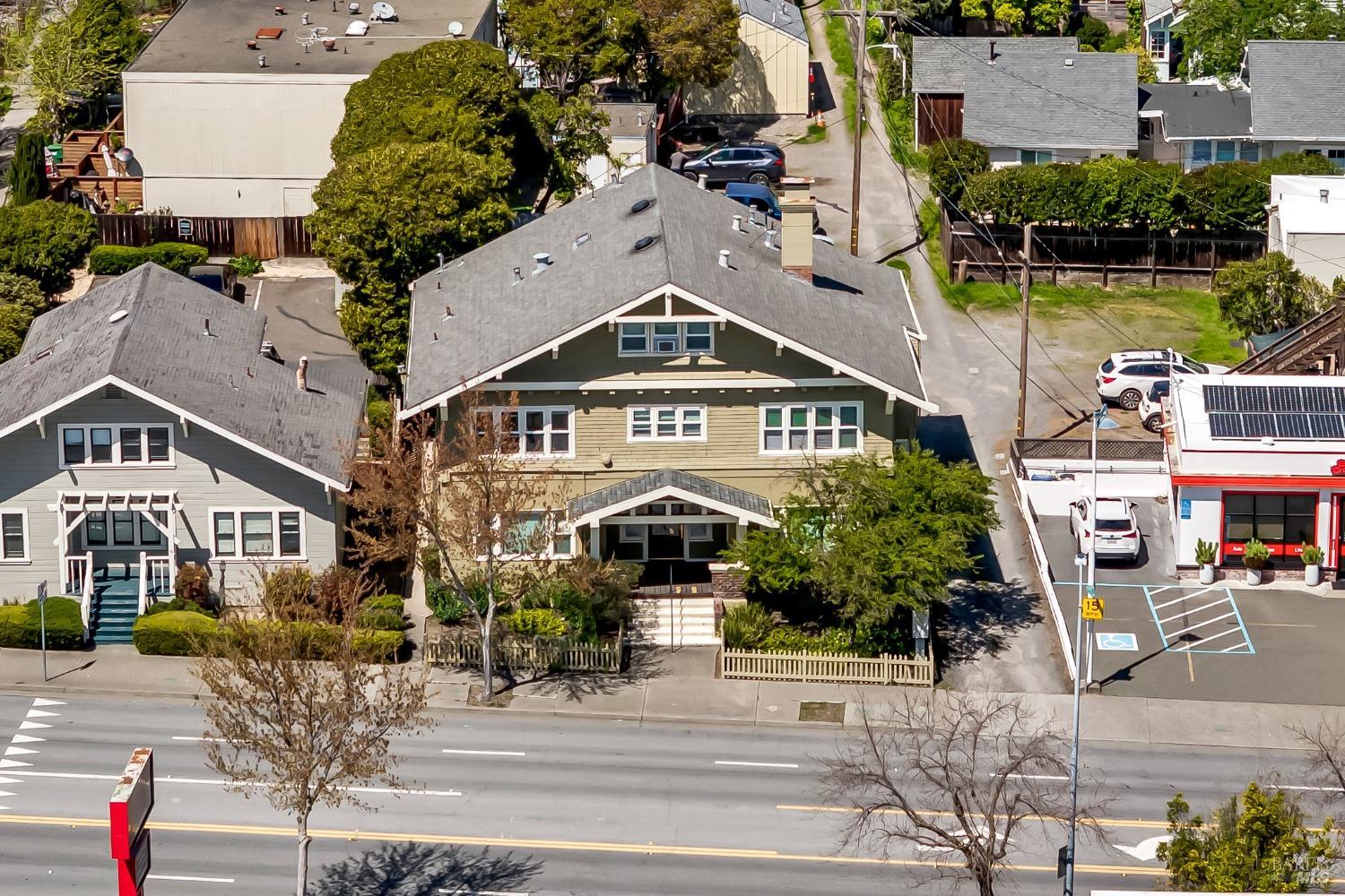 312 Washington Street