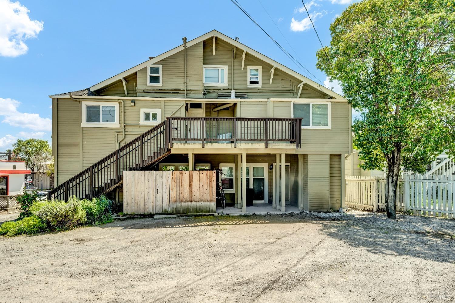 312 Washington Street