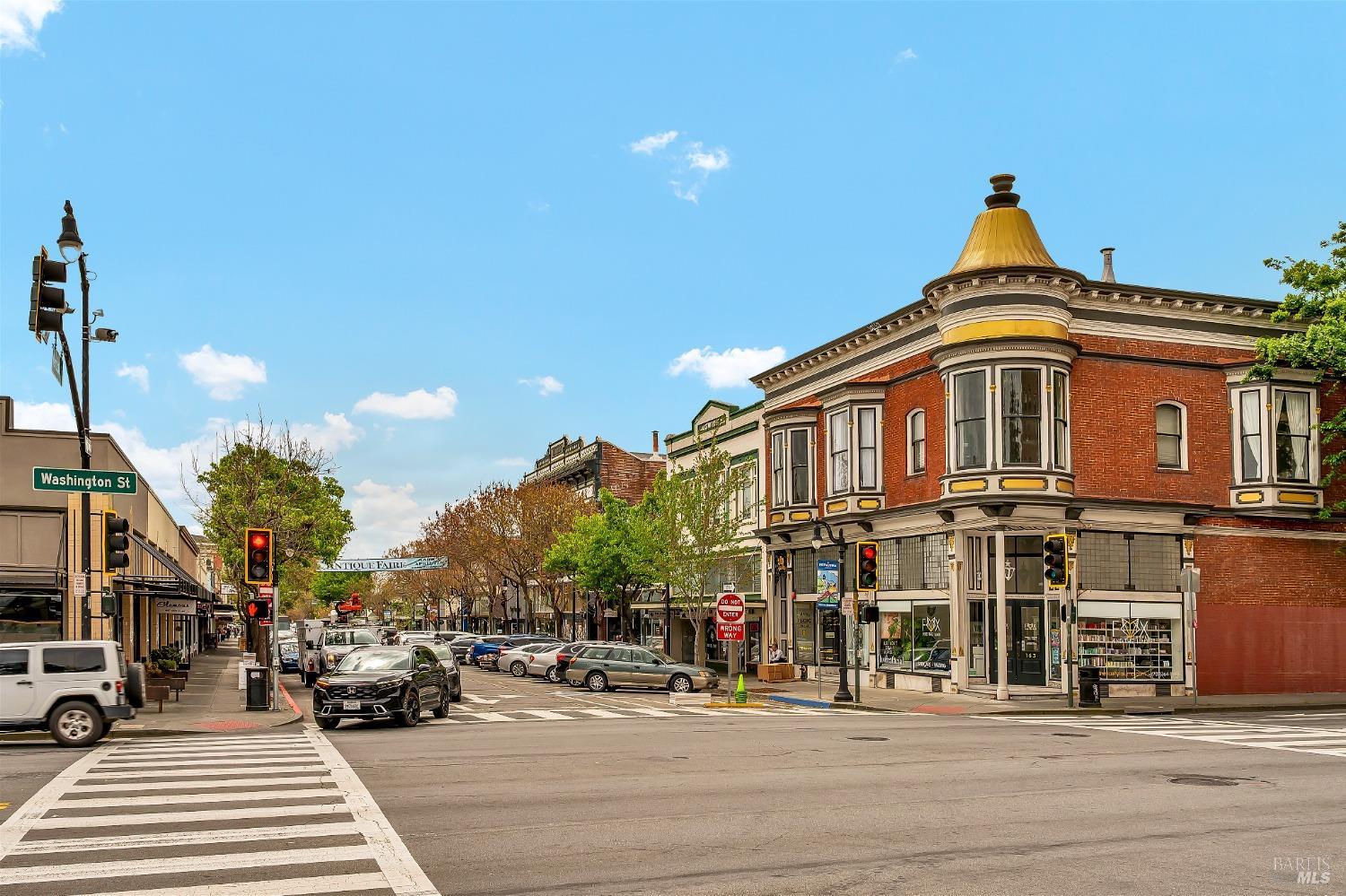 312 Washington Street