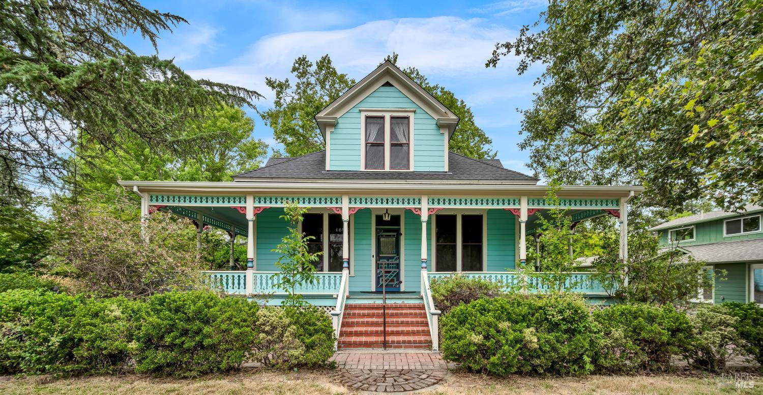 7446 Poplar Drive