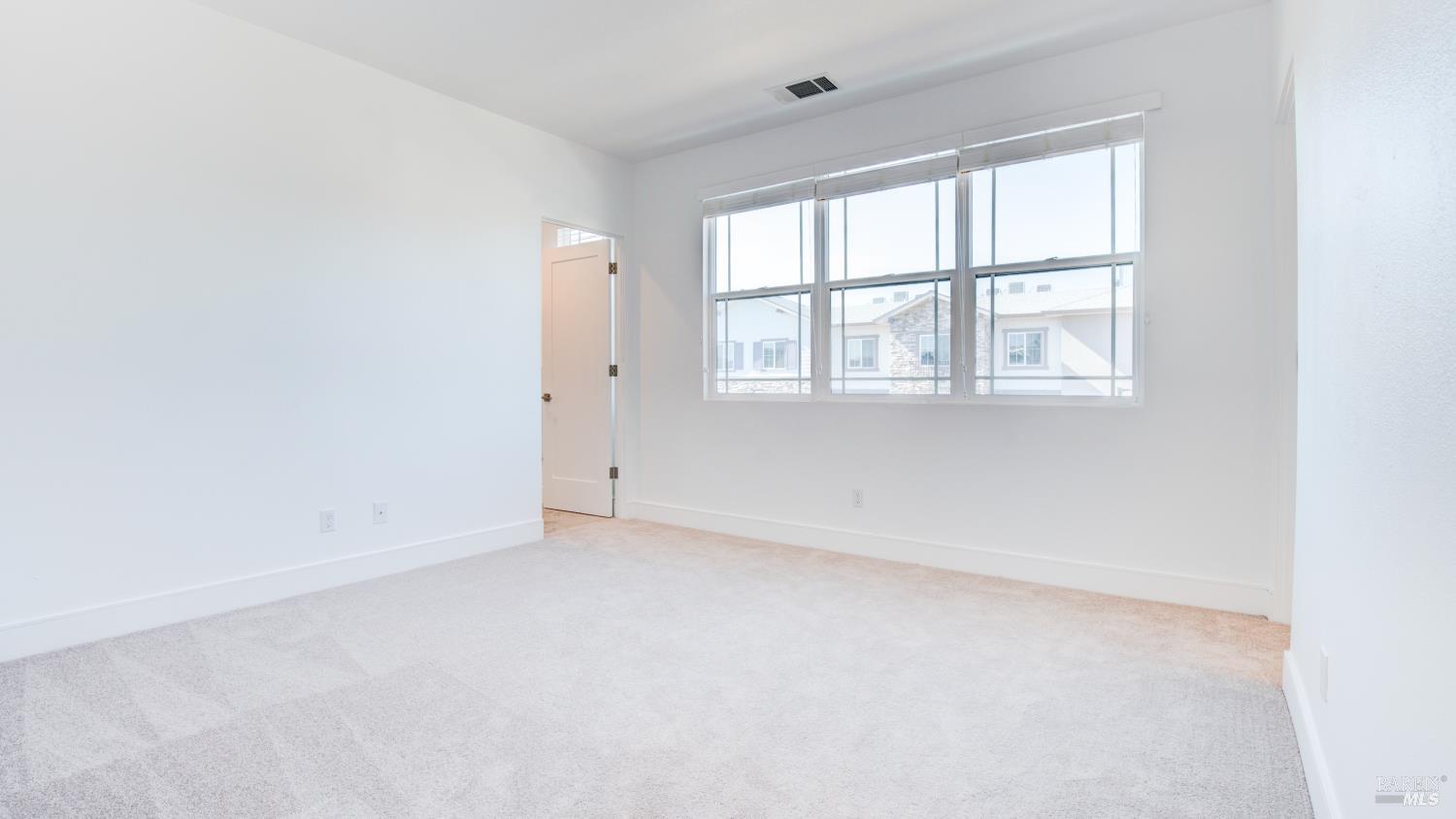 2910 Bay Village Ave