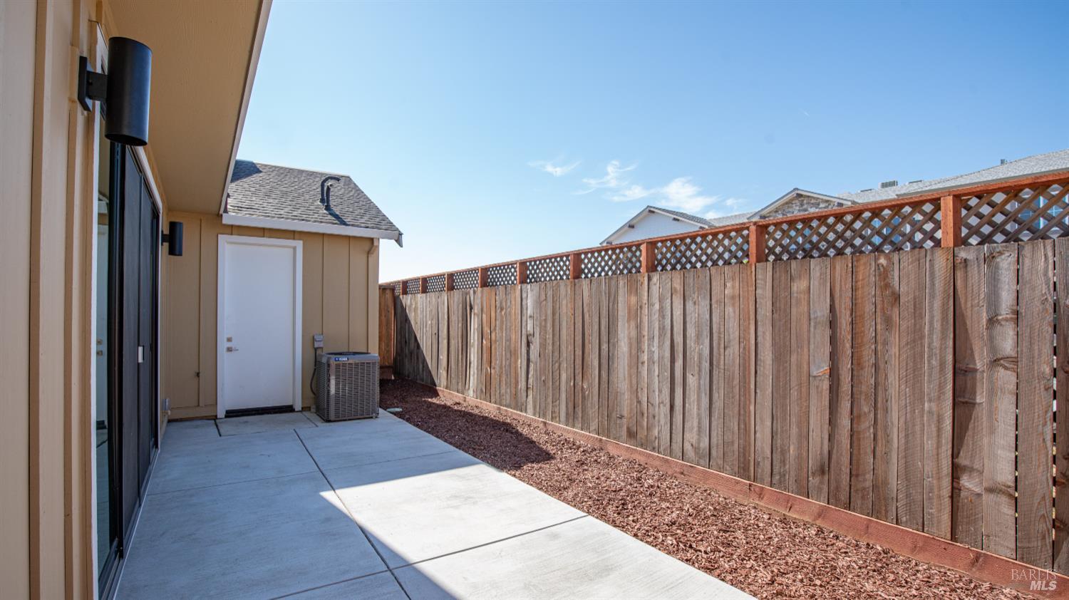 2910 Bay Village Ave