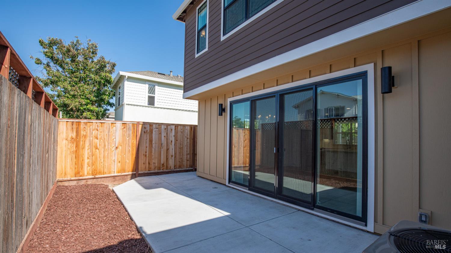 2910 Bay Village Ave