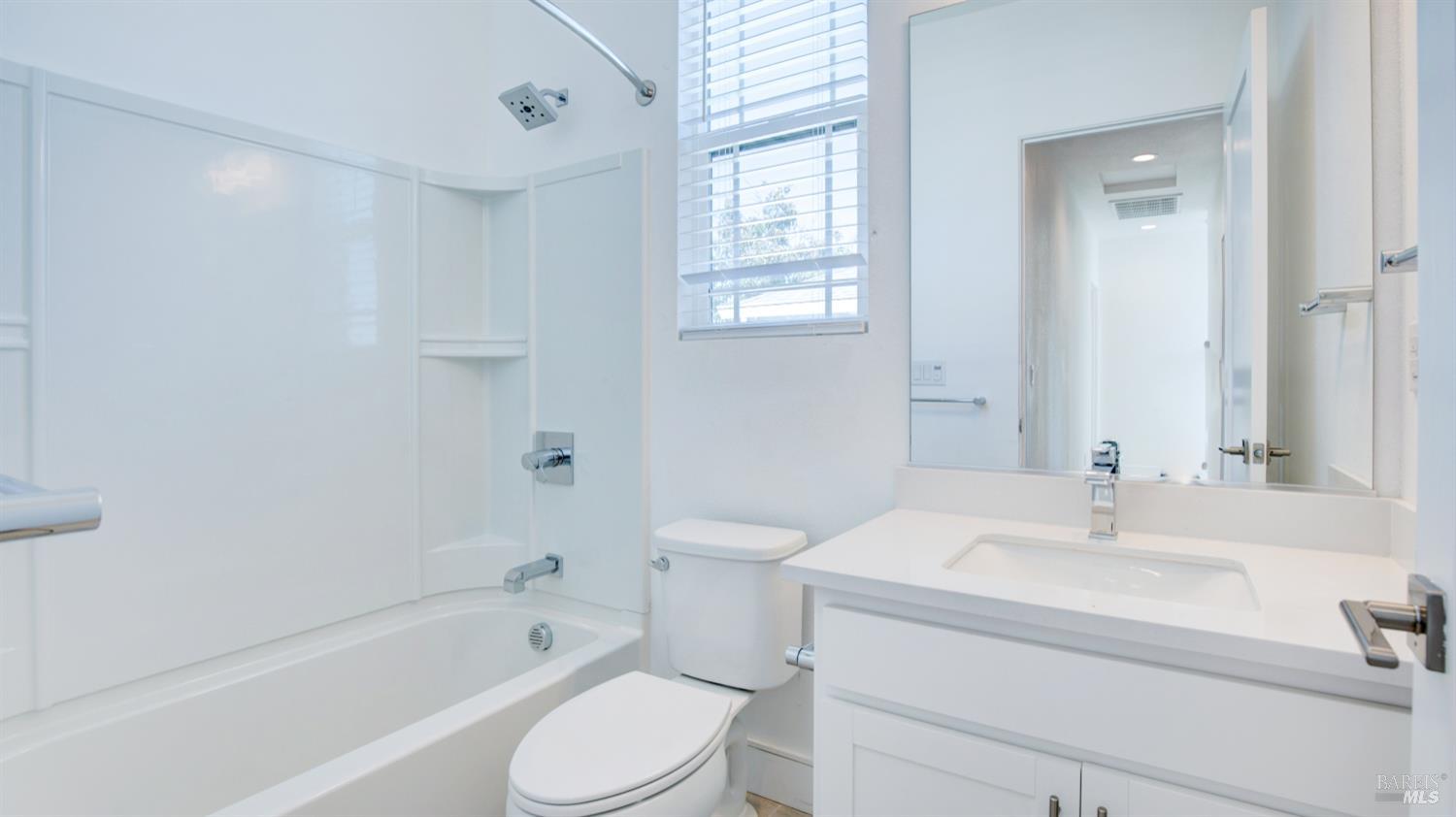 2910 Bay Village Ave