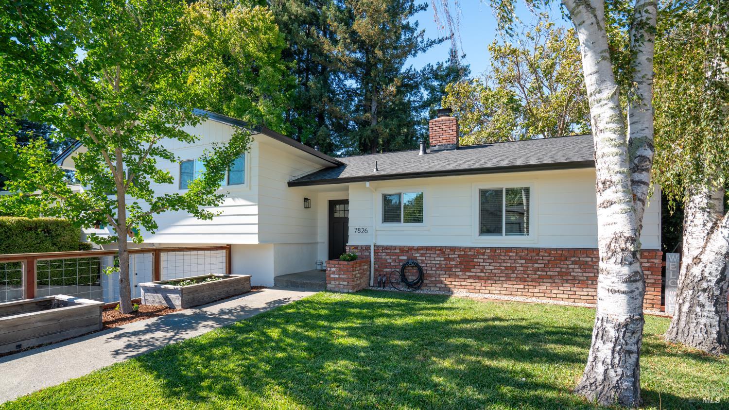 7826 Brookside Avenue