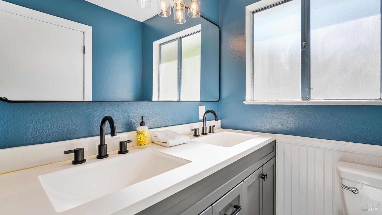 7826 Brookside Avenue