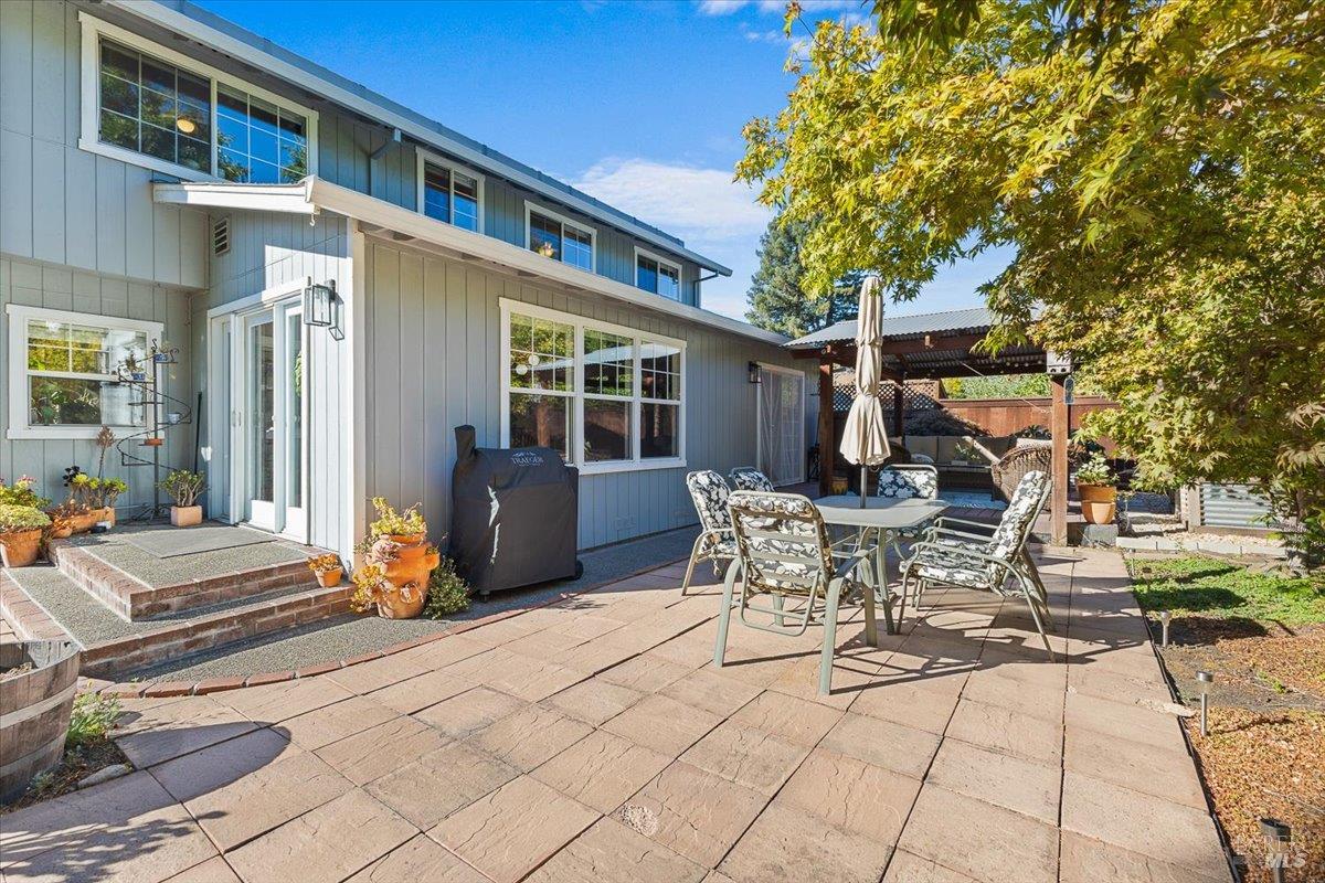 416 Tanglewood Ct
