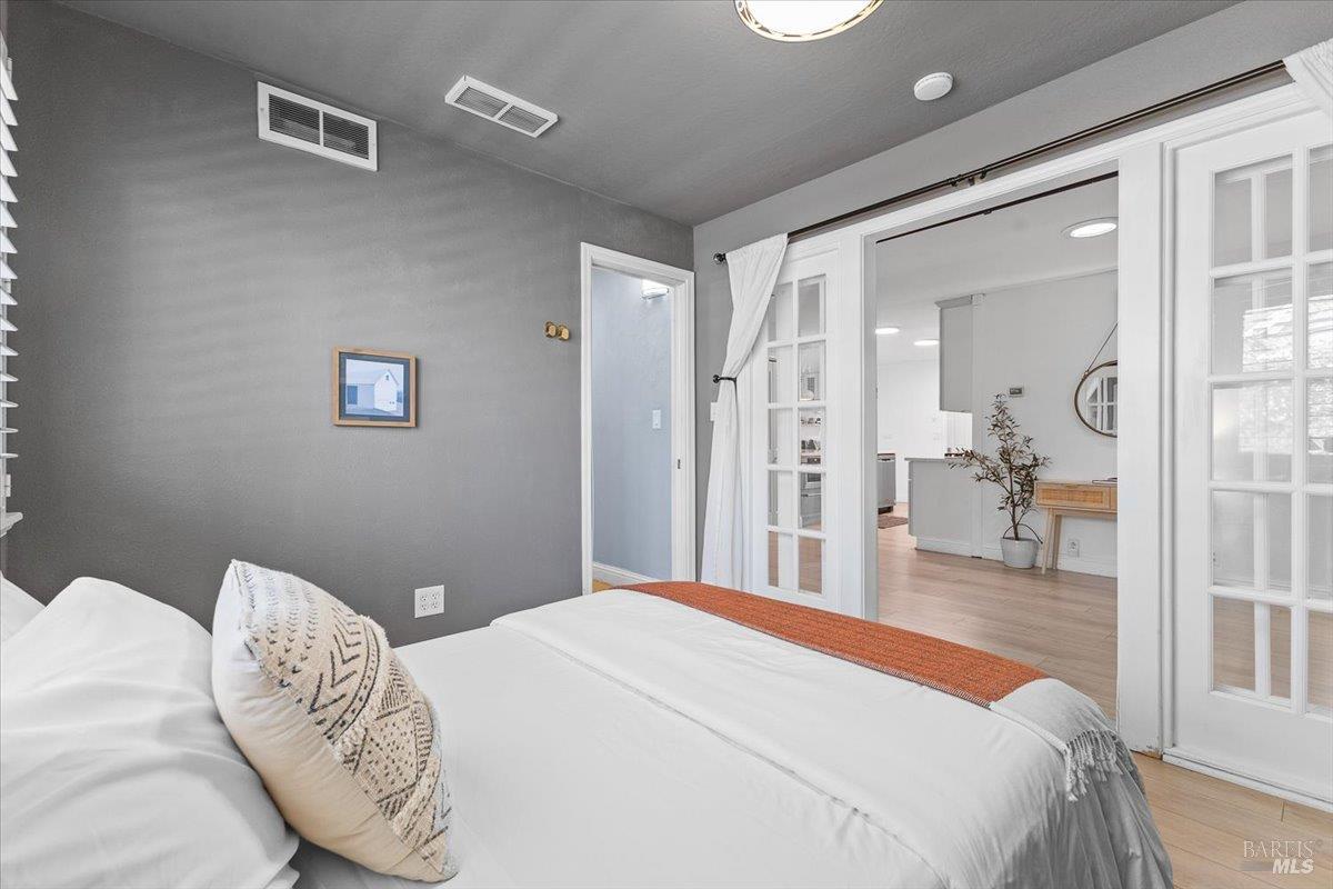 563 Windsor River Rd