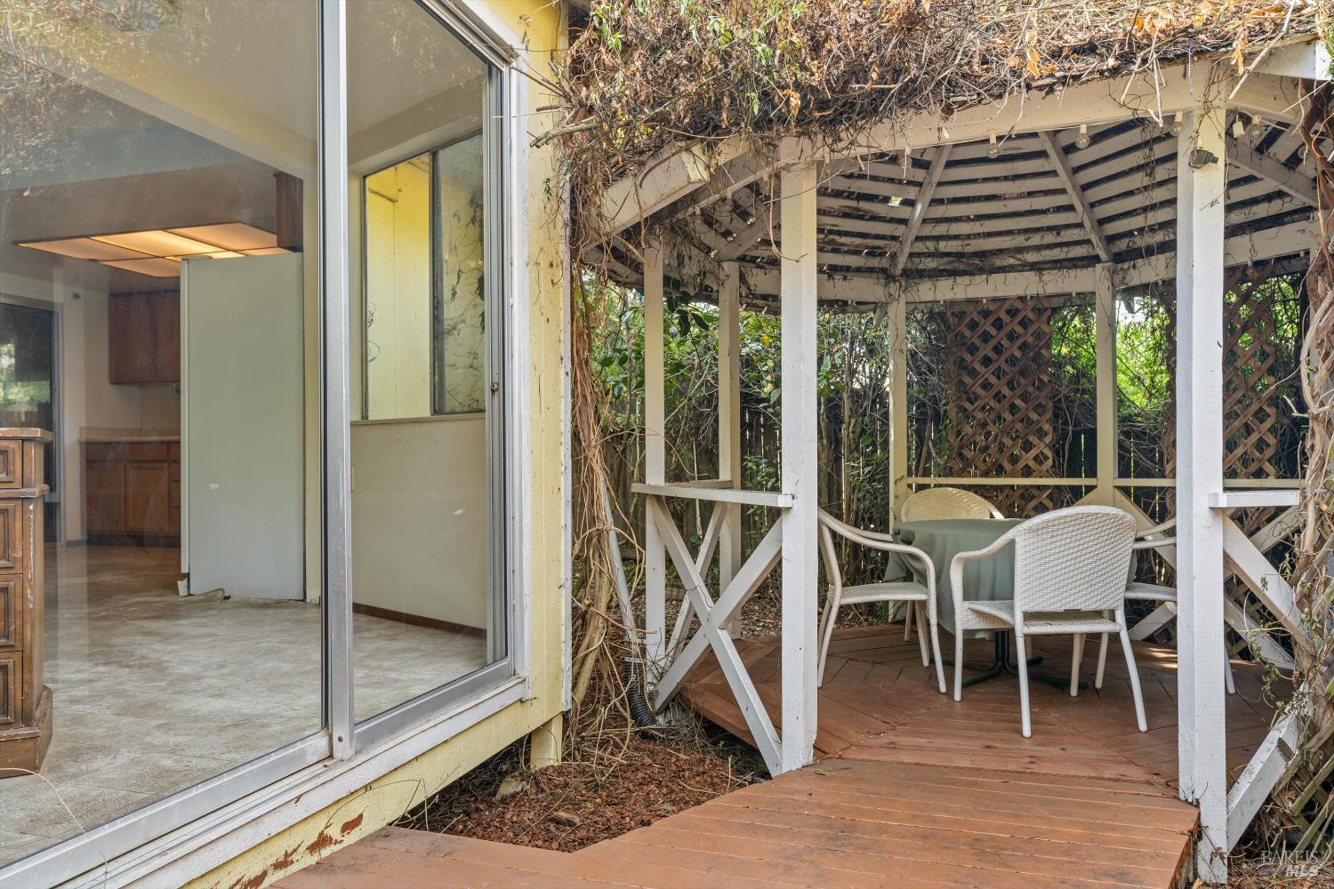 2320 Masterson Court