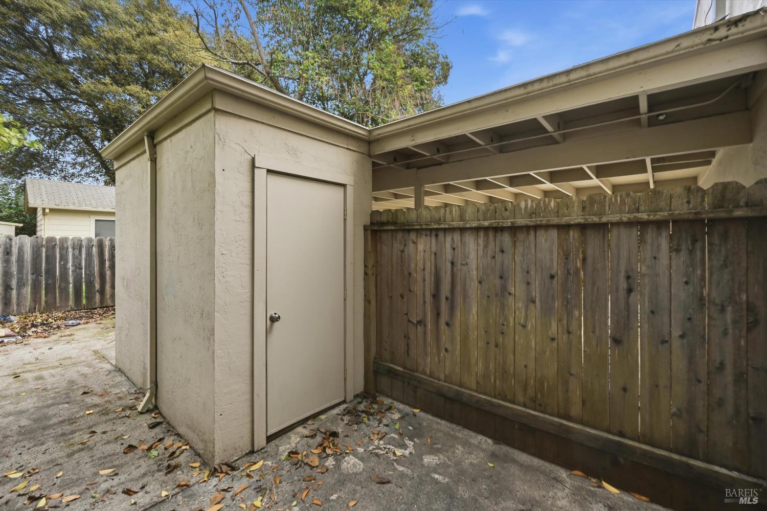 1213 Fair Oaks Avenue