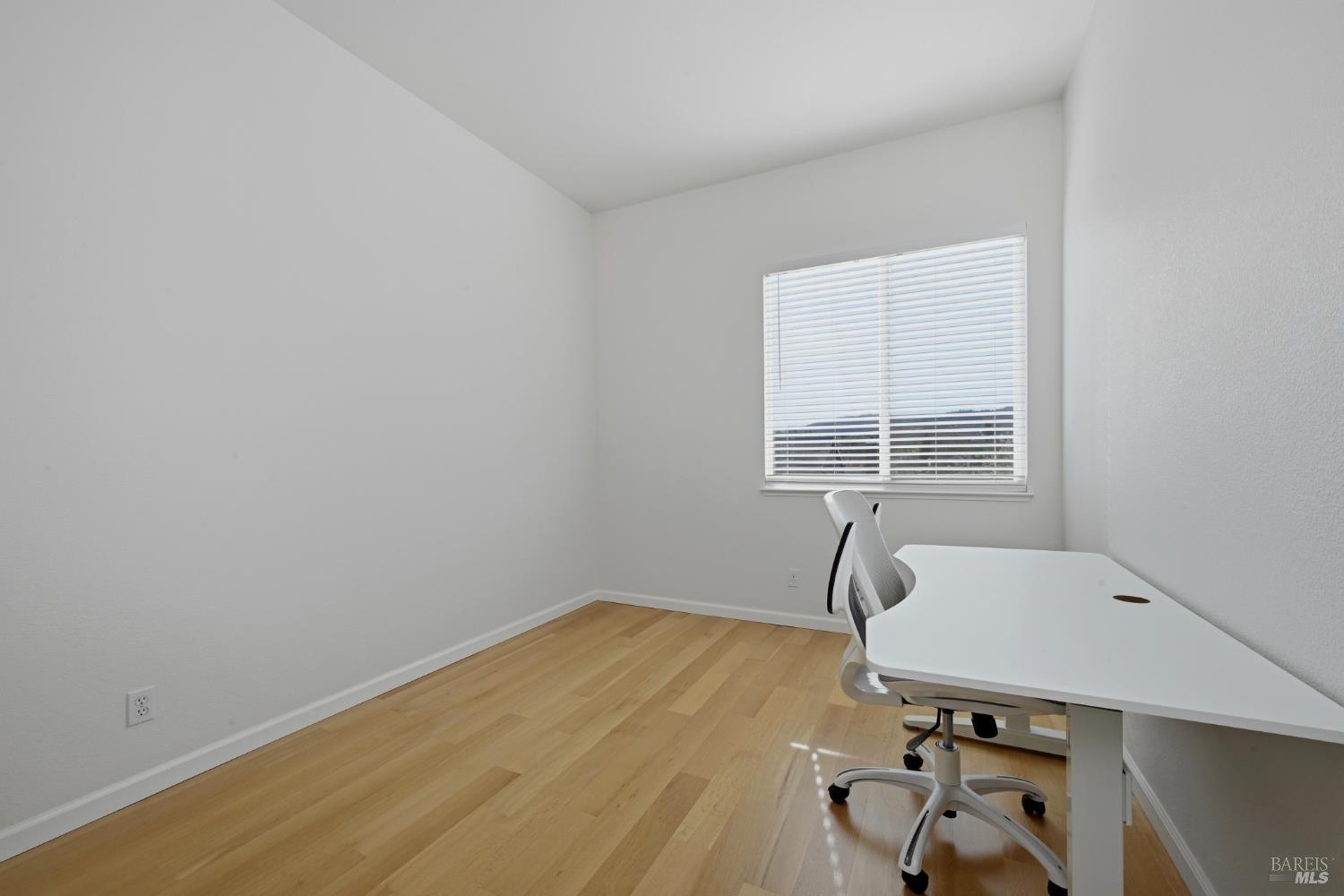 5784 Owl Hill Avenue