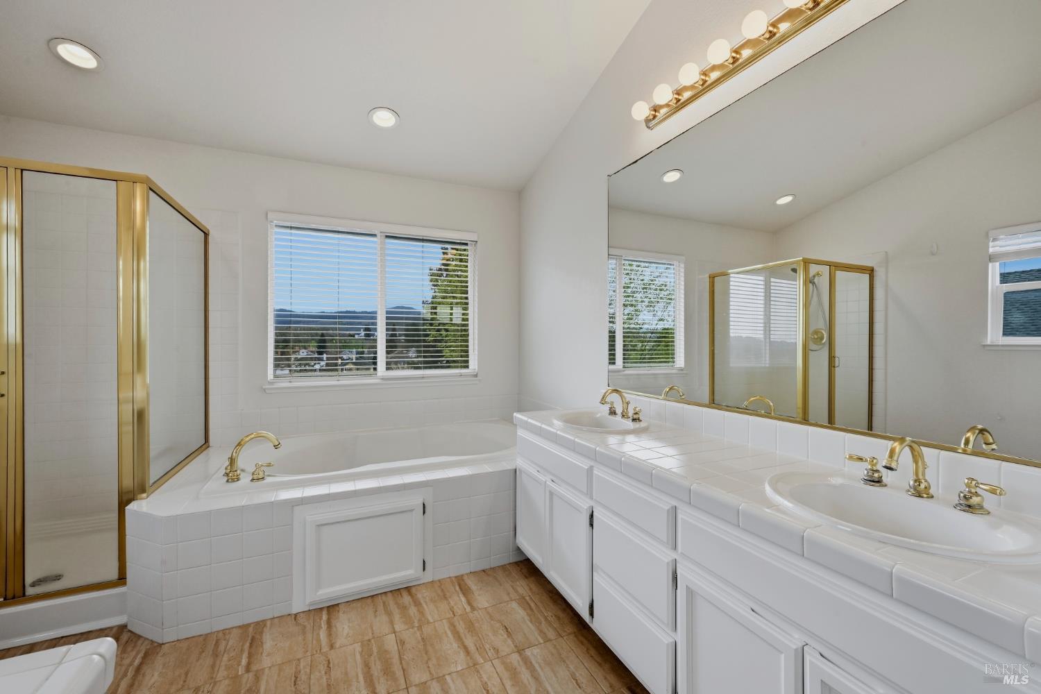 5784 Owl Hill Avenue