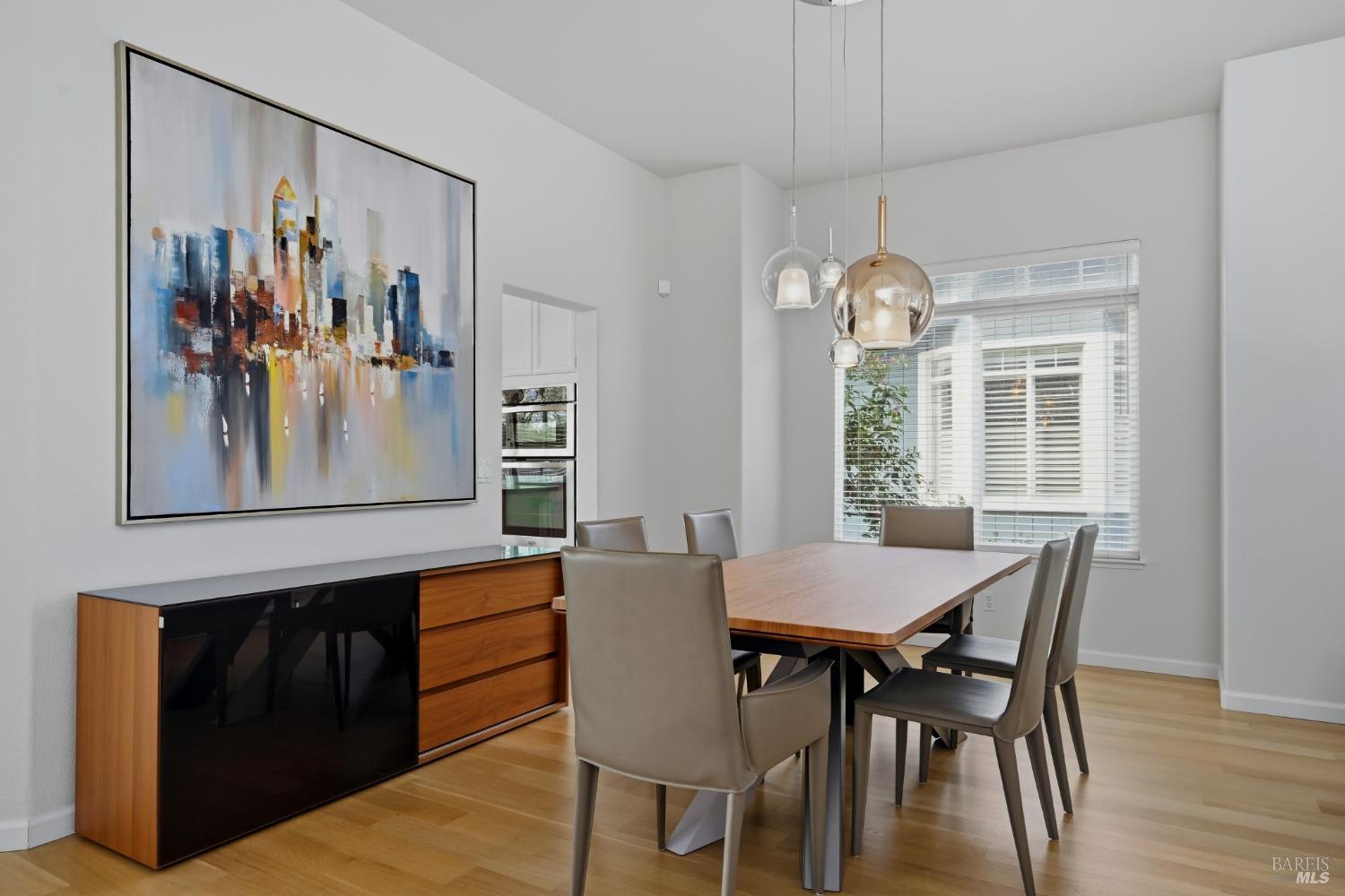 5784 Owl Hill Avenue