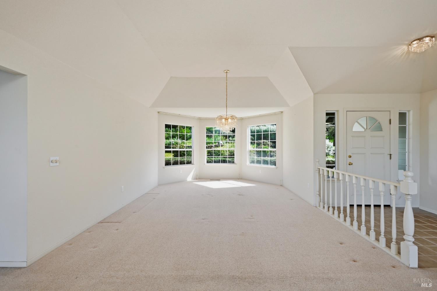 437 Crestridge Place