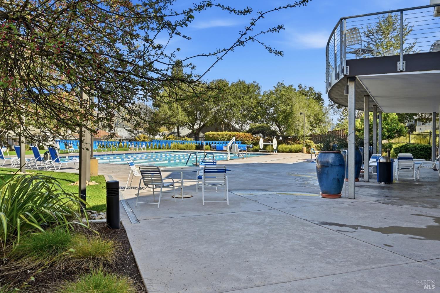 437 Crestridge Place