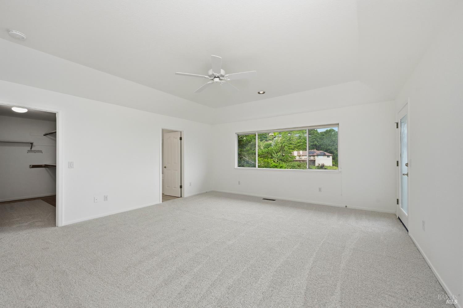 437 Crestridge Place