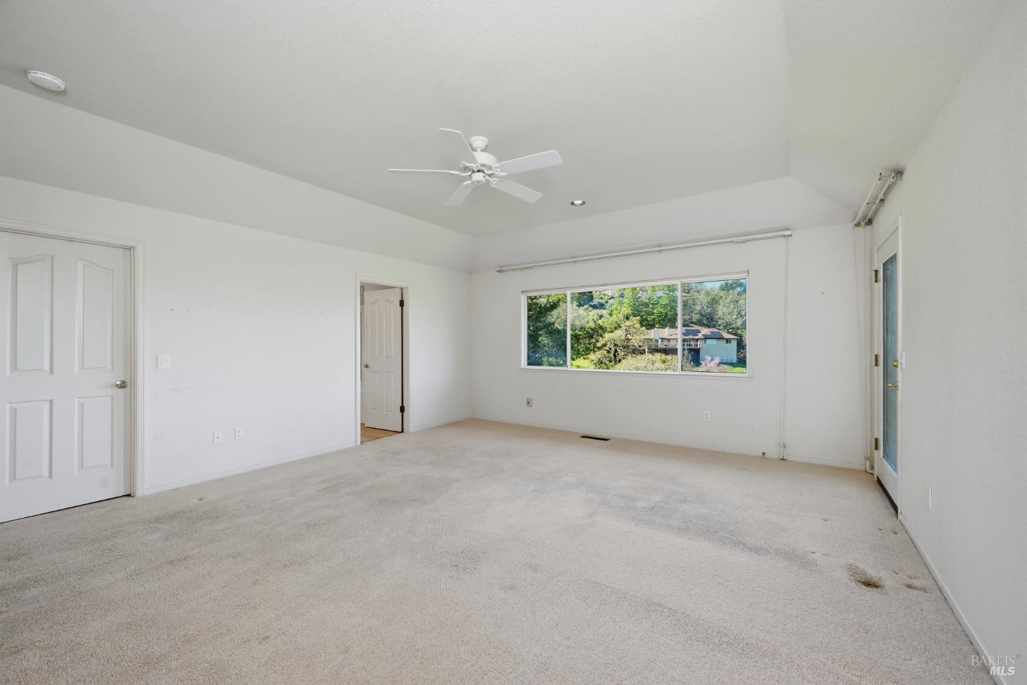 437 Crestridge Place