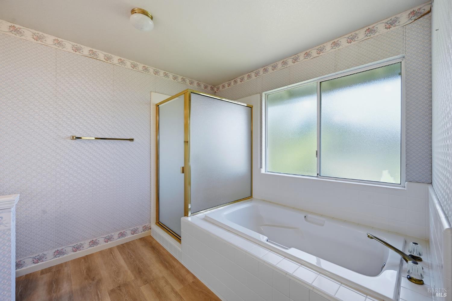 437 Crestridge Place