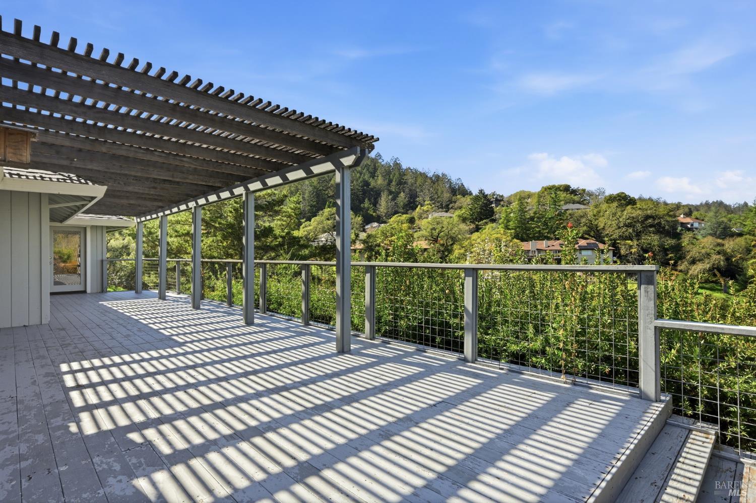 437 Crestridge Place