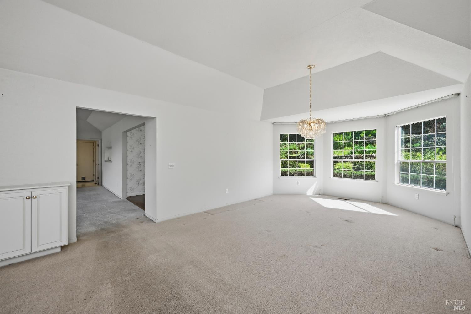 437 Crestridge Place