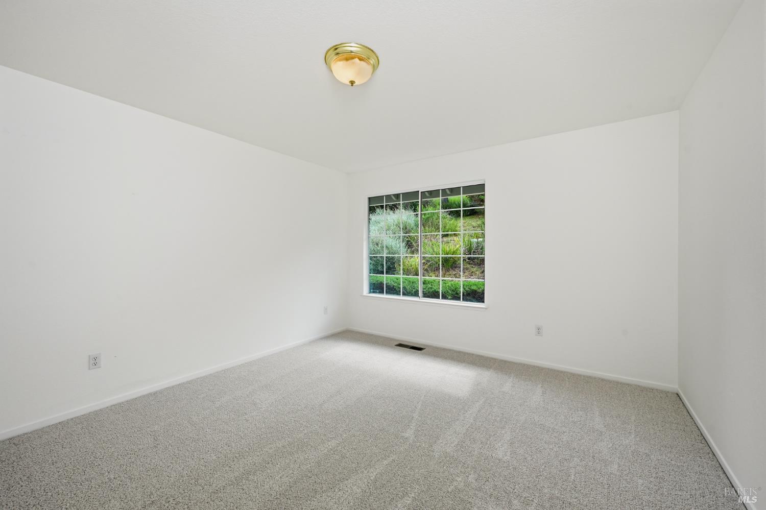 437 Crestridge Place