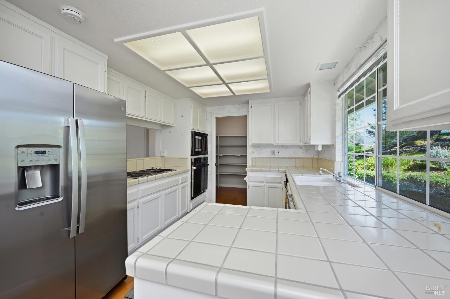 437 Crestridge Place