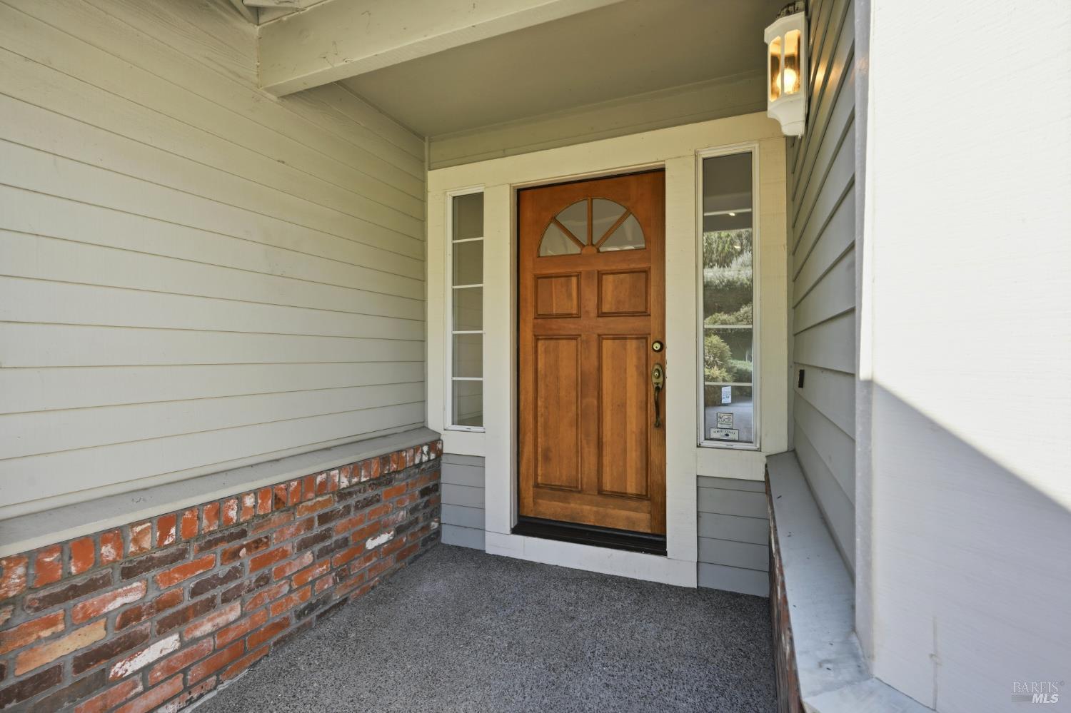 437 Crestridge Place