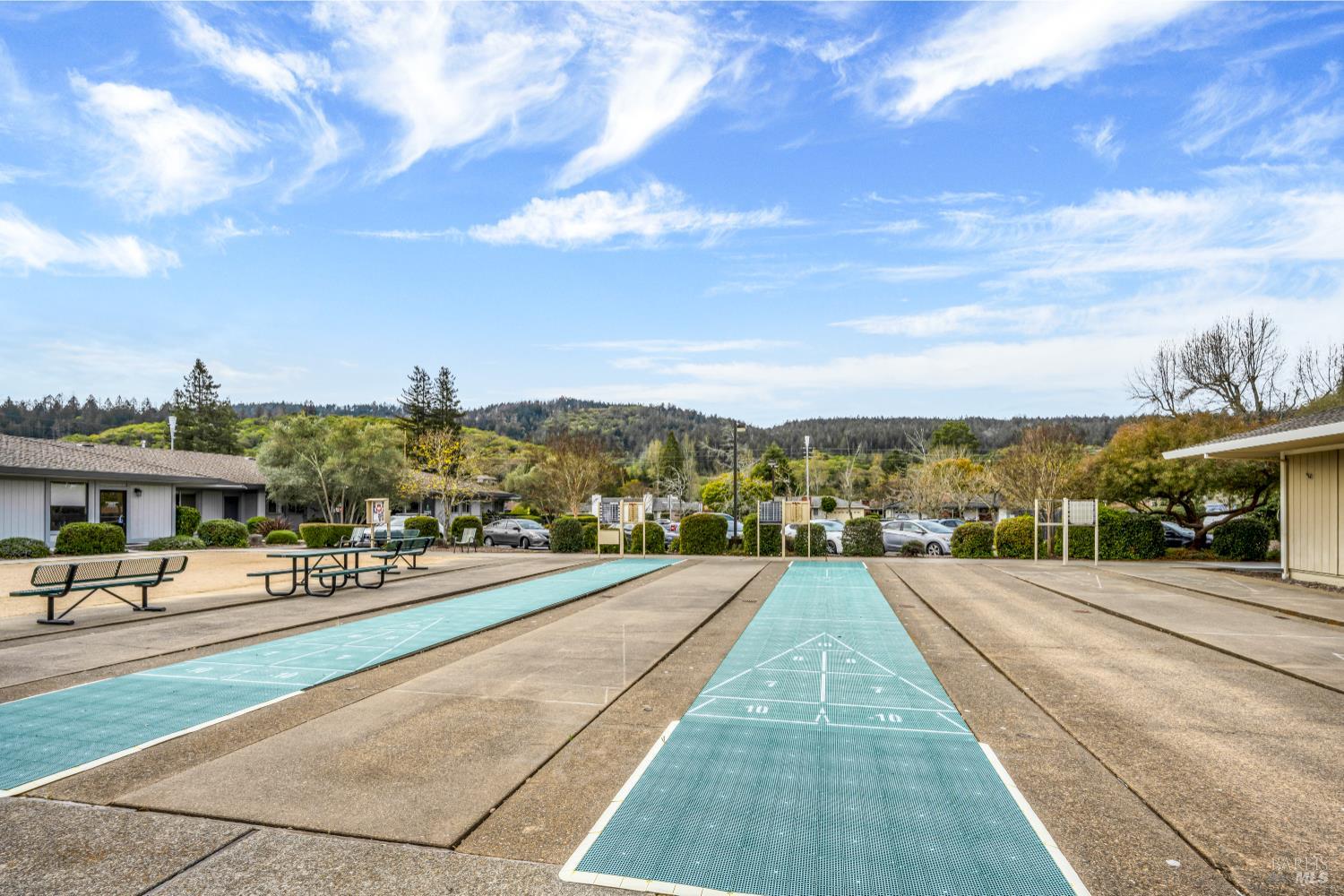 437 Crestridge Place