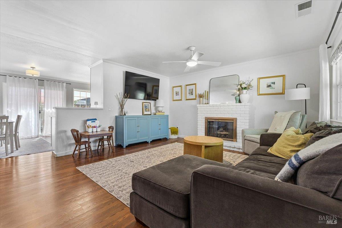 6900 Montecito Boulevard