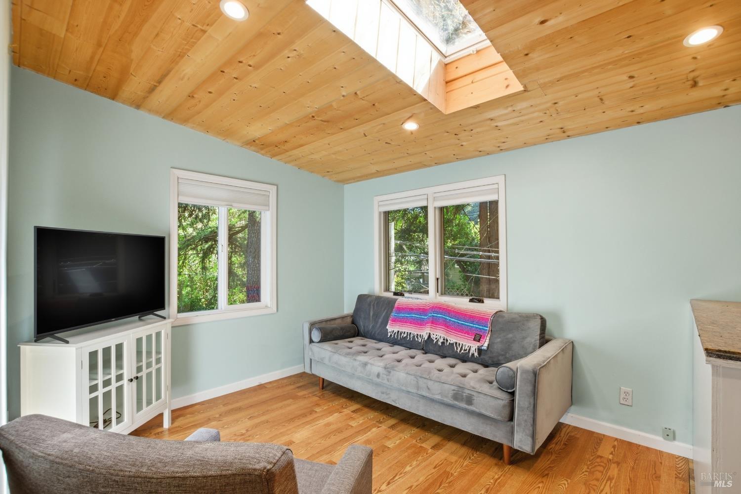 10840 Buena Vista Lane