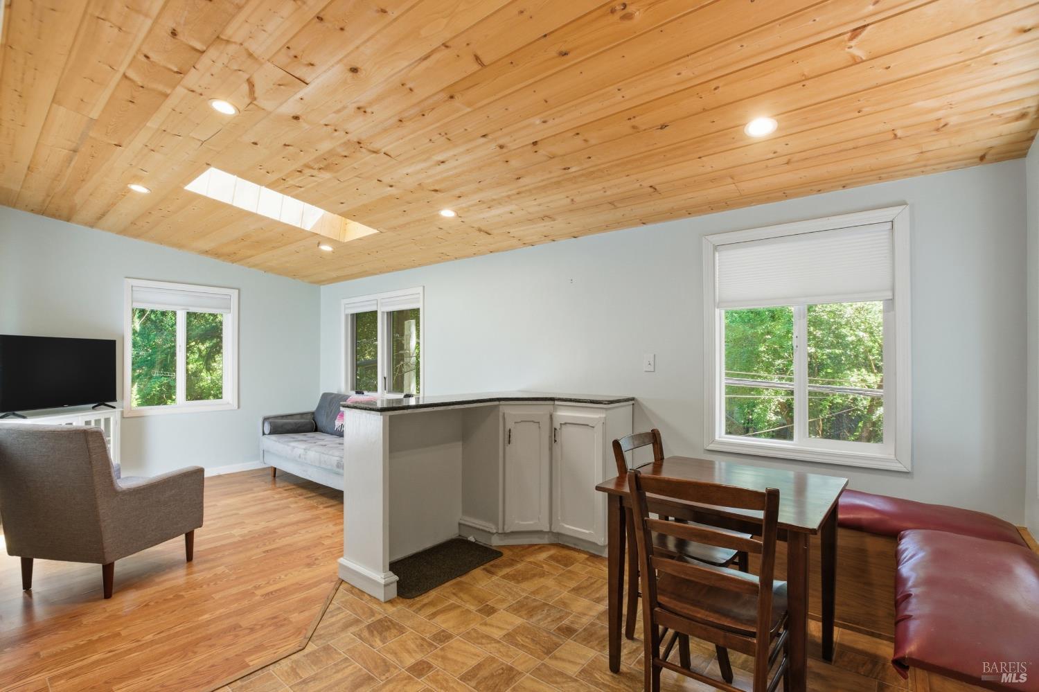 10840 Buena Vista Lane