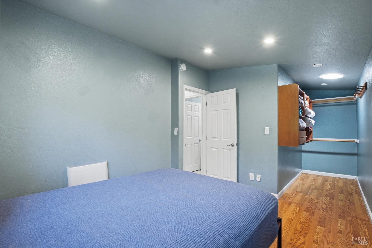 10840 Buena Vista Lane