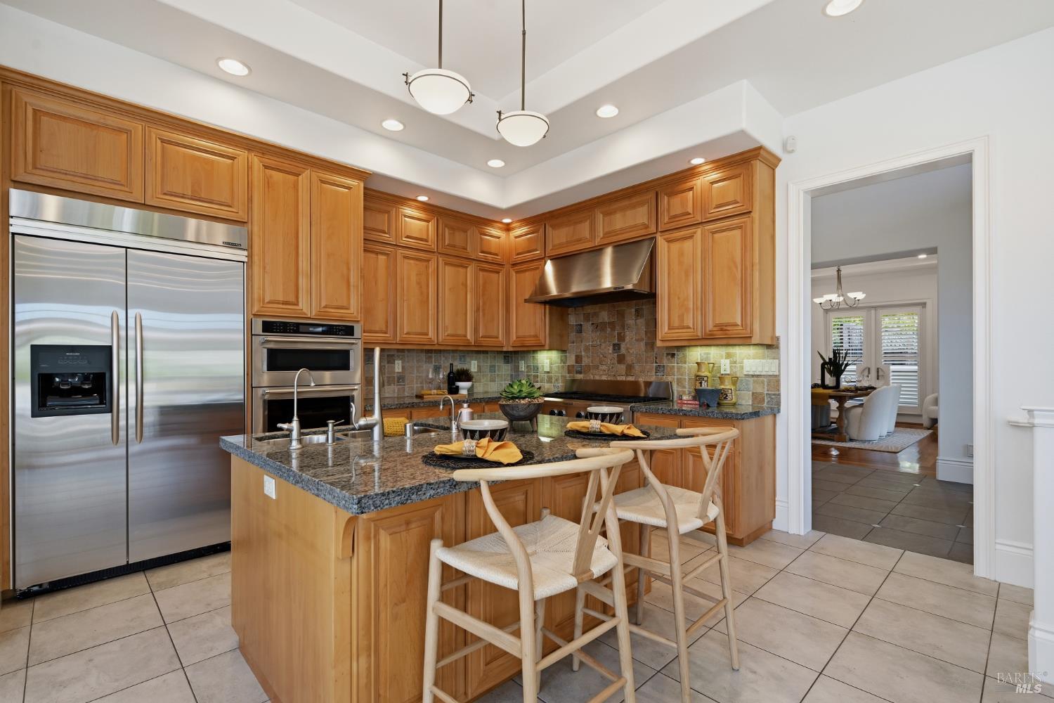 5905 Sunhawk Drive