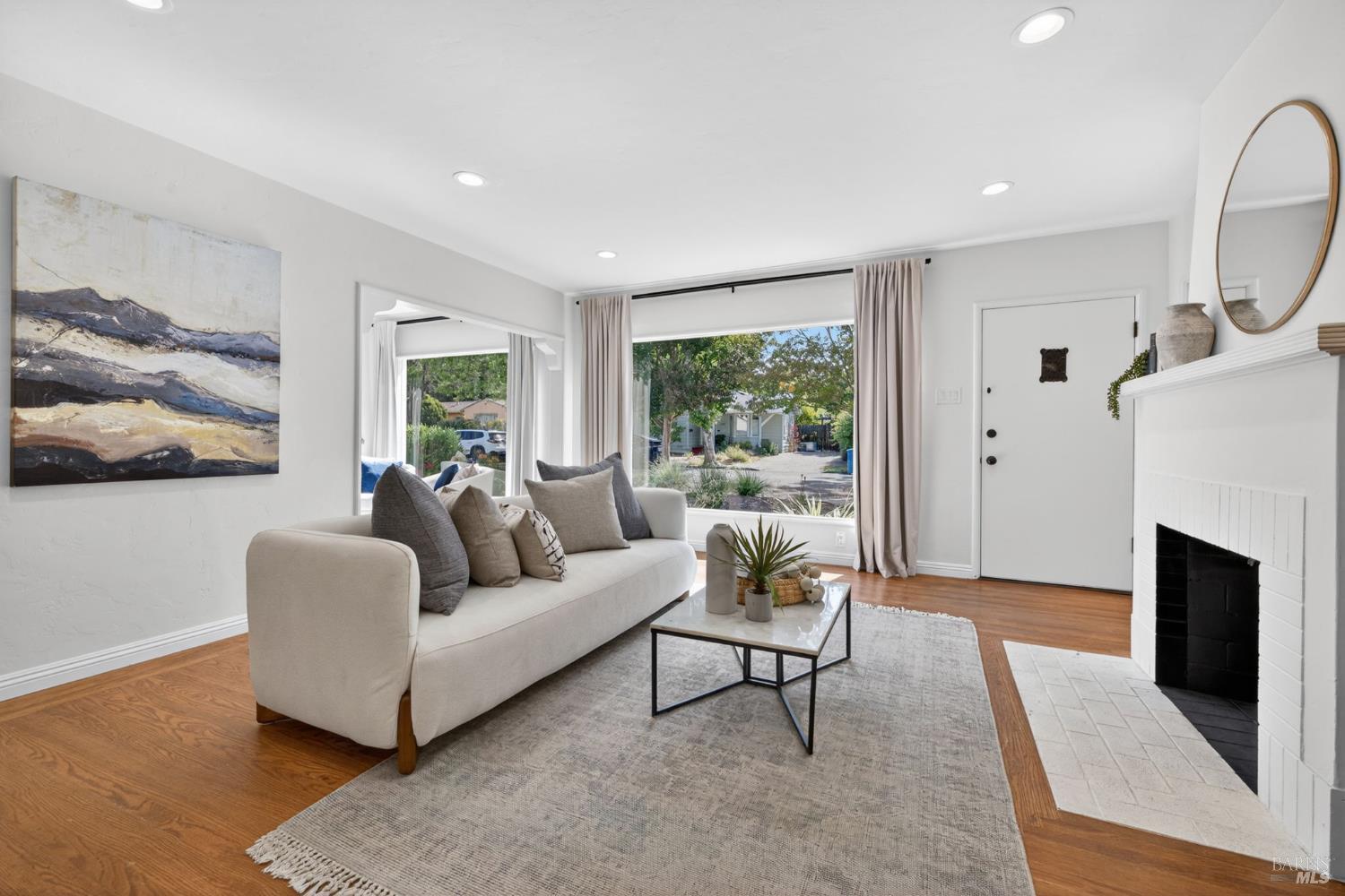 2211 Humboldt Street