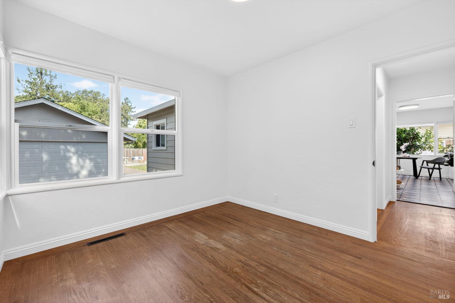 2211 Humboldt Street