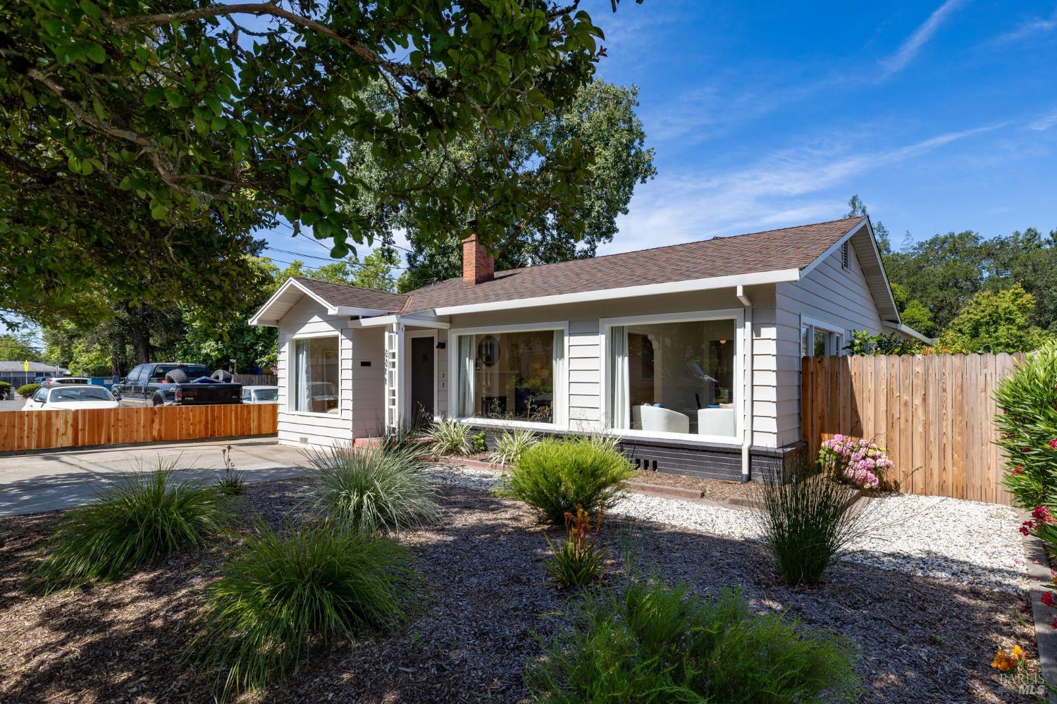 2211 Humboldt Street